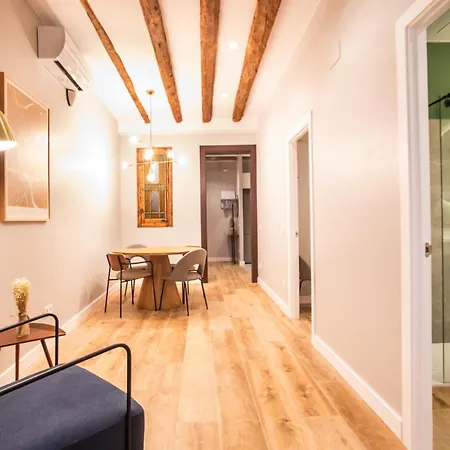 P3mal1076- Beautiful 2br Newly Refurbished Apartamento *