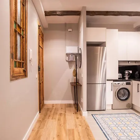 P3mal1076- Beautiful 2br Newly Refurbished Apartment Barcelona