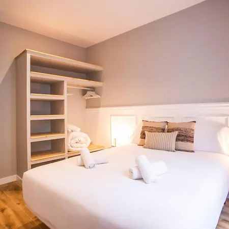 P3mal1076- Beautiful 2br 2bh Newly Refurbished Barcelona