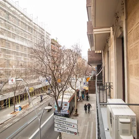 P3mal1076- Beautiful 2br Newly Refurbished *